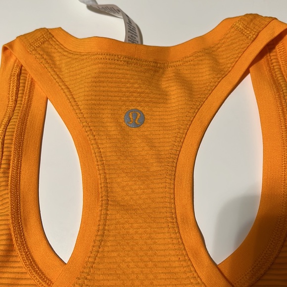 Lululemon Swiftly Tech RB Tank 2.0 Race - Picture 3 of 5